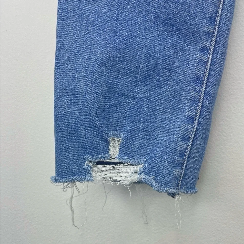 NEUW Barely Worn Men’s Destroyed Skinny Jeans Manufactured HolesTears Size 32 32